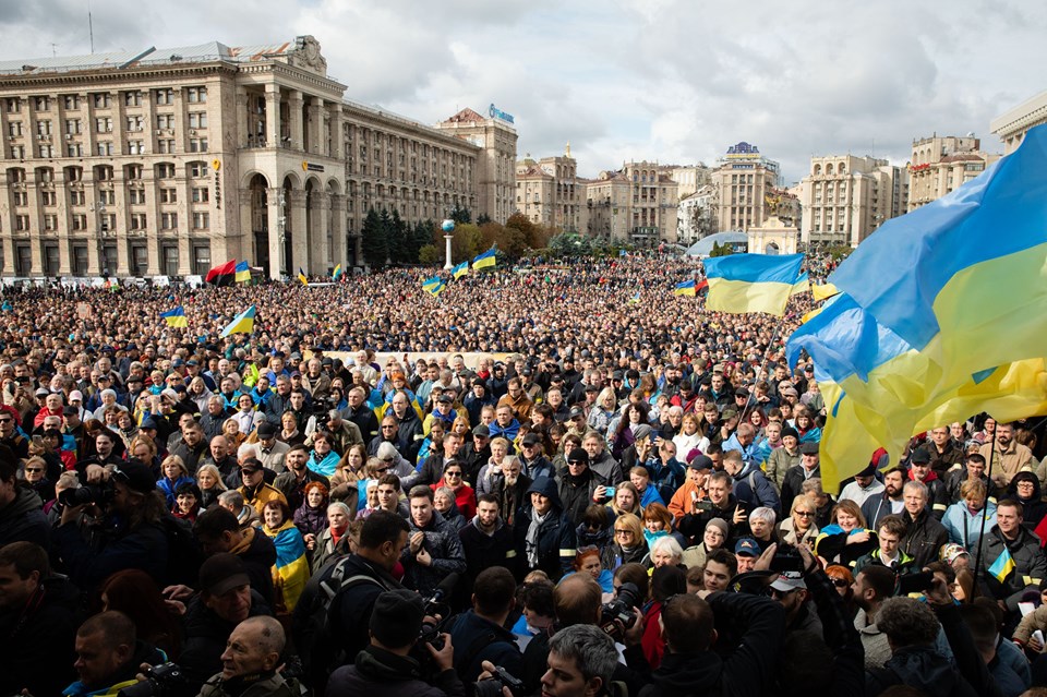 Как в Киеве прошло вече против реализации «формулы Штайнмайера»