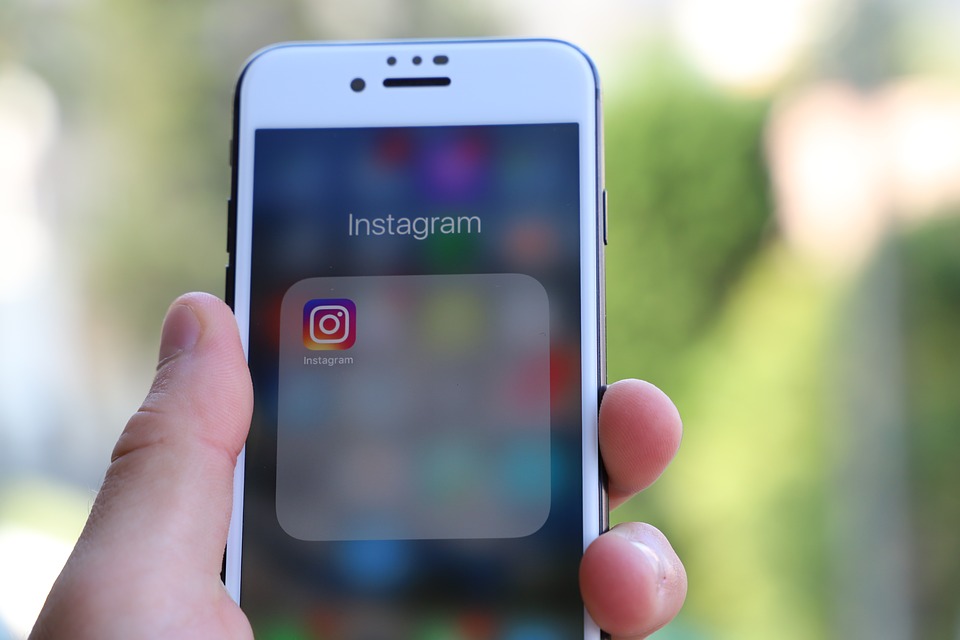 Instagram запретил «следить» за друзьями