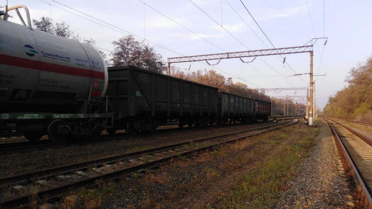 Под Киевом подросток залез на вагон и получил ожог половины тела